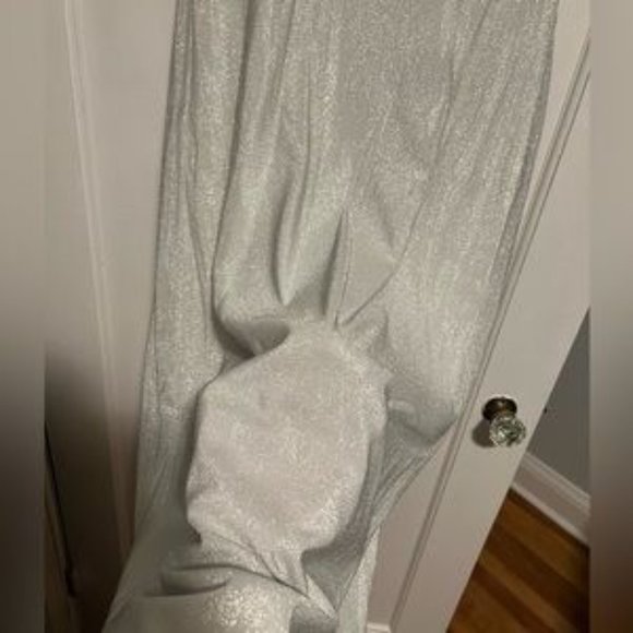 Reformation Maevry sparkly dress - Picture 4 of 4